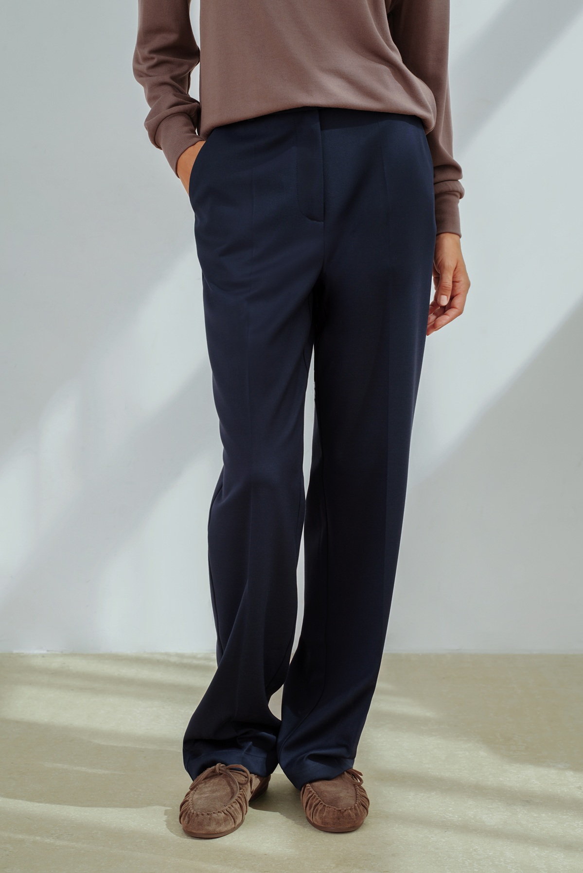 Spodnie BENTO z kantem granatowe